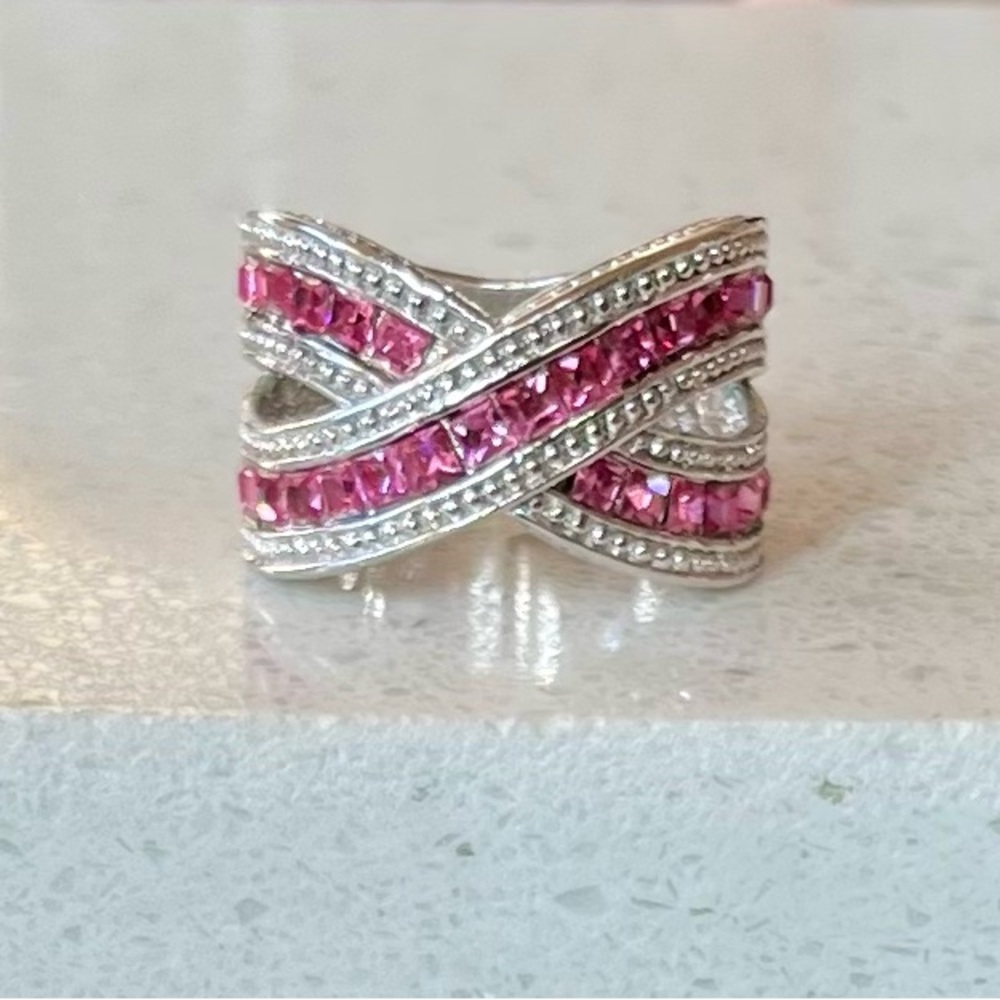 Strawberry 🍓 Twist Ring - Size 5